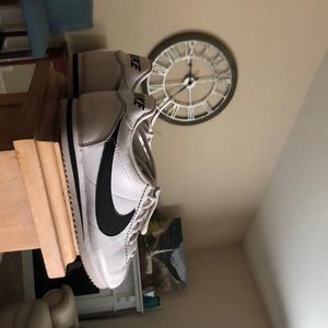 These are Nike shoes size 4.5 ( U S)